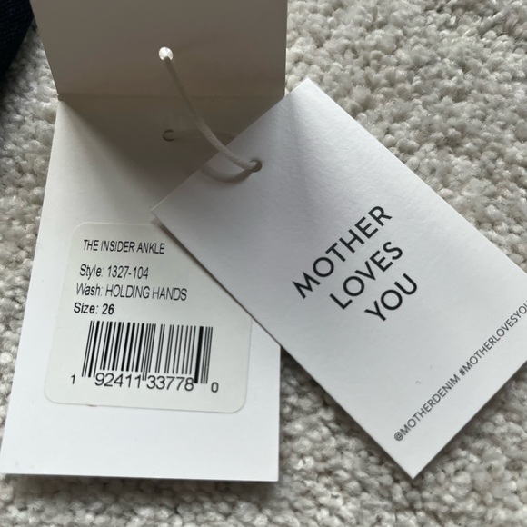 Mother Jeans. The Insider Ankle Jeans. Wash is Holding Hands. Size 26 - Picture 3 of 10